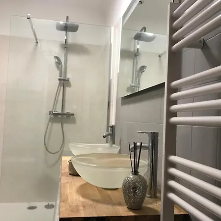 Toit Terrasse מנטון