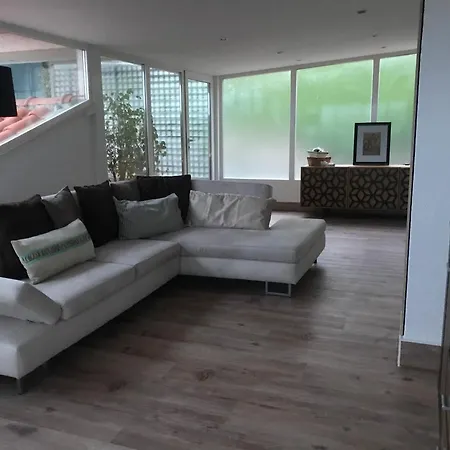 Toit Terrasse מנטון