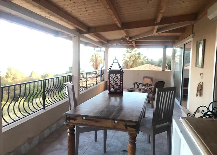 Toit Terrasse * Menton